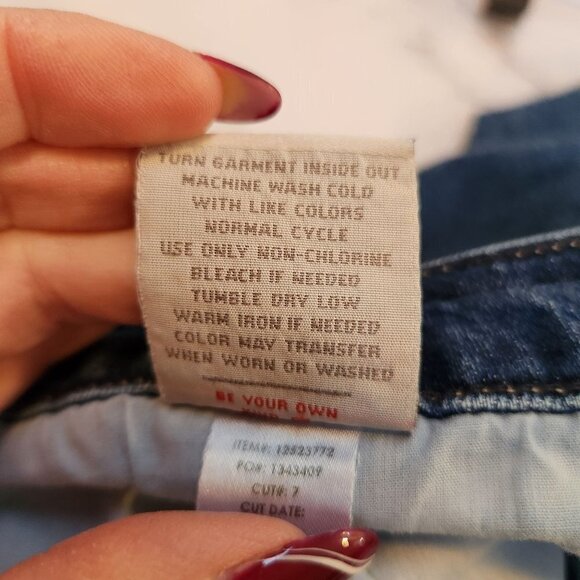 Torrid Denim High-Rise Straight Jeans Button-Fly Medium Wash Women's Size 18 - Picture 8 of 9